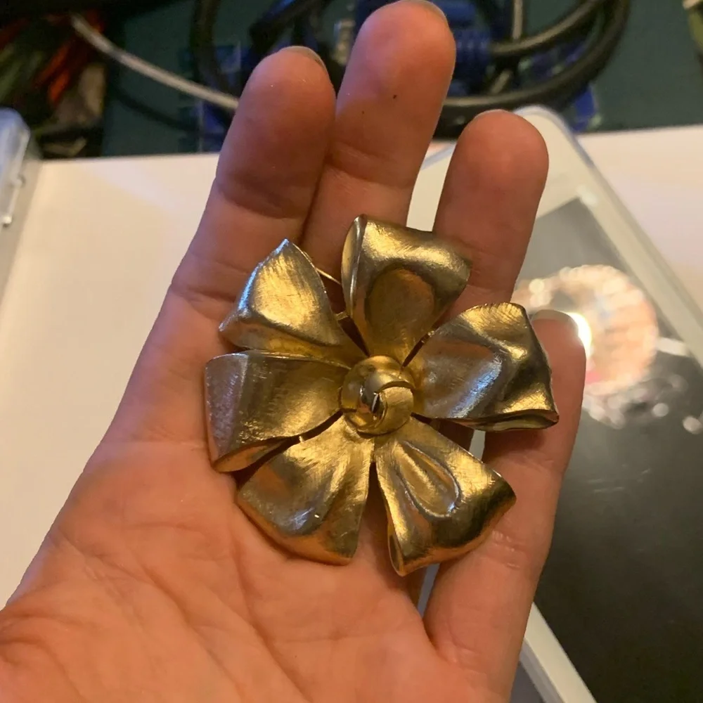 Brooch - Picture 4 of 7